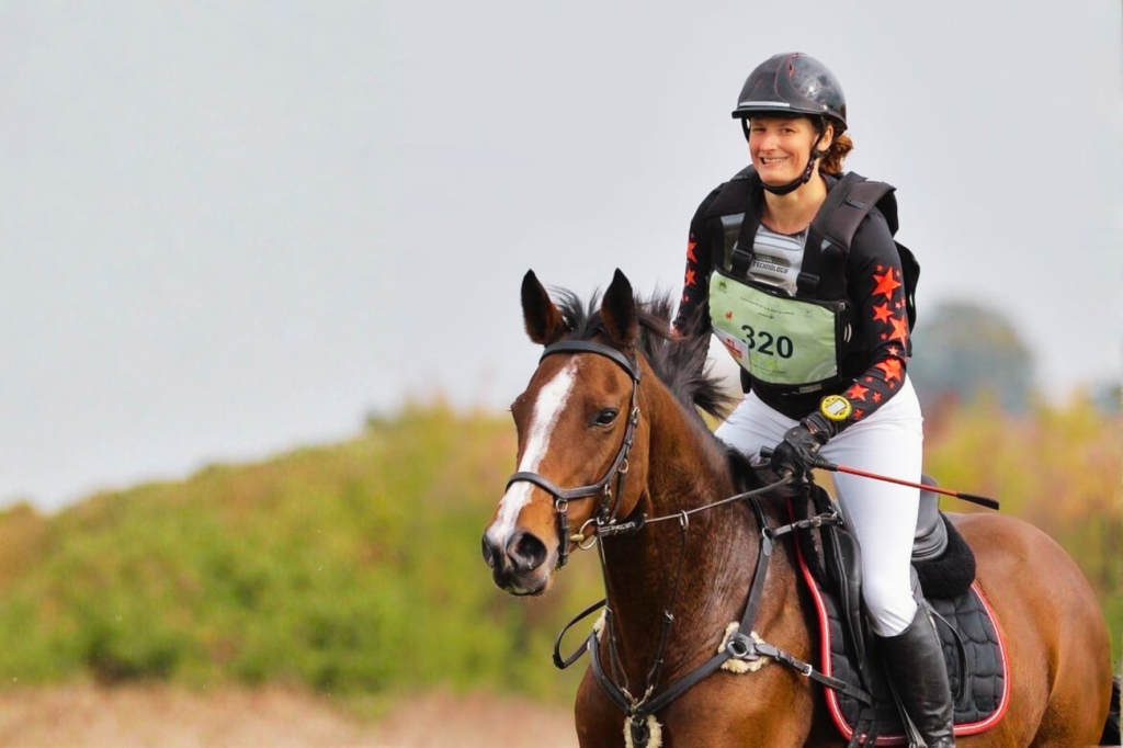 Charlotte Gailhard, enseignante d'équitation